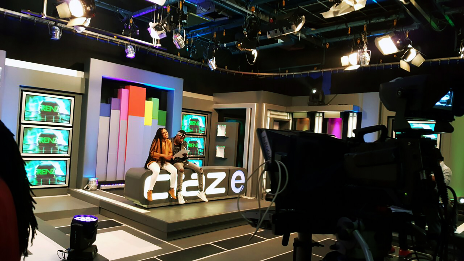 Virtual Reality on Television