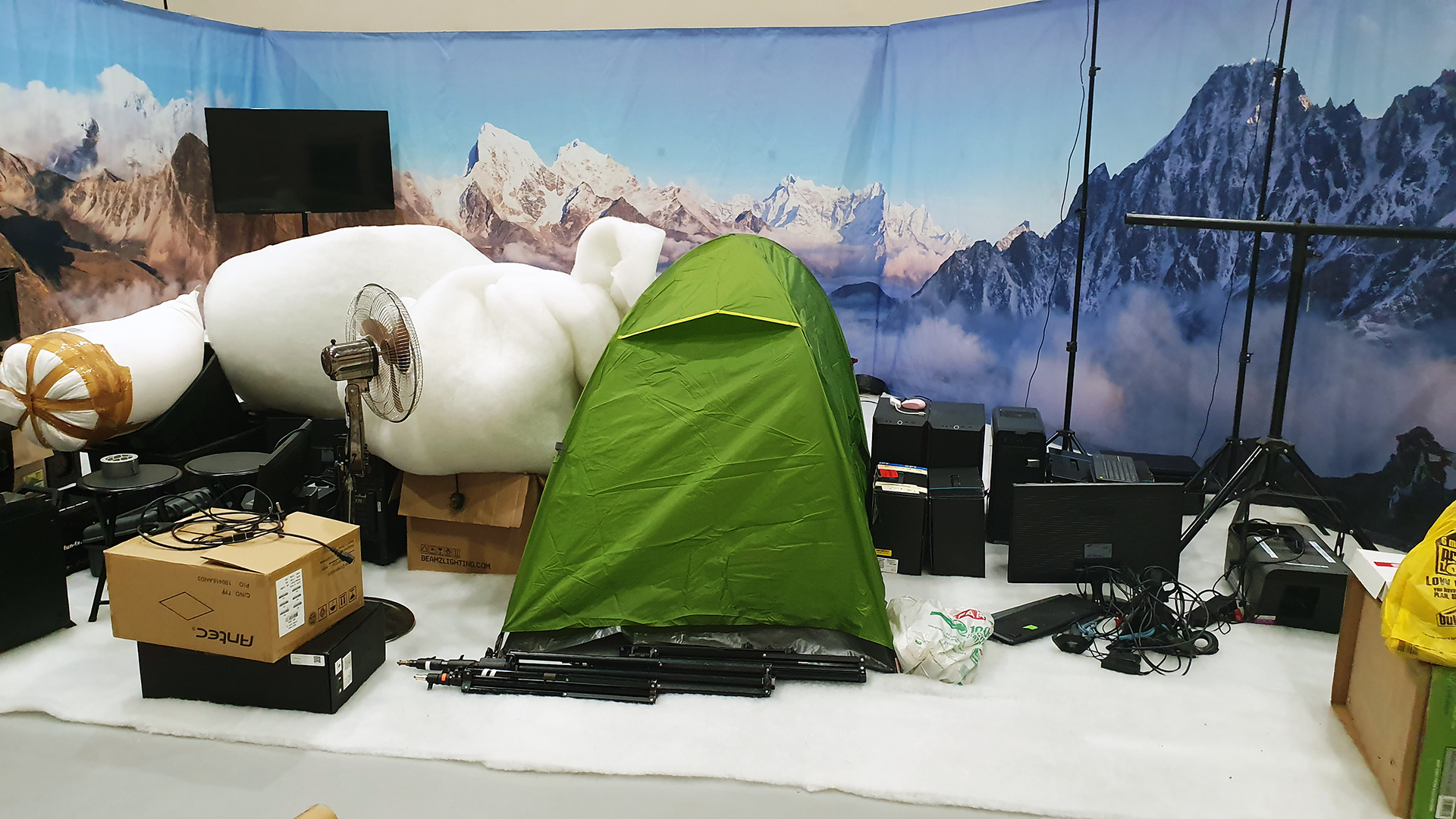 Virtual Reality Stand Setup